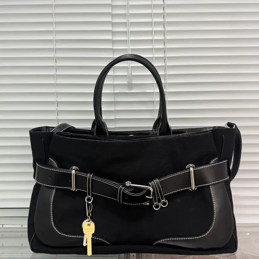 [BUNJANG] OSOI Black Tote Bag with Custom Inner Bag / OSOI 블랙 토트백(맞춤 이너백 포함)