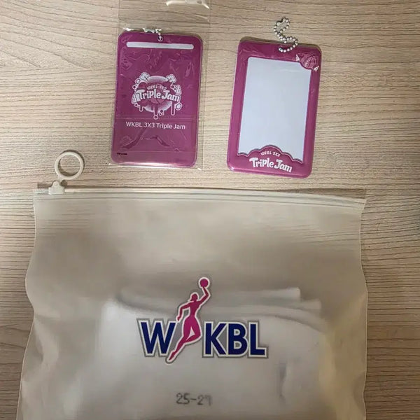 [BUNJANG] WKBL Socks and Triple Jam Card Holder Keychain Bundle / WKBL 양말 및 트리플잼 카드홀더키링