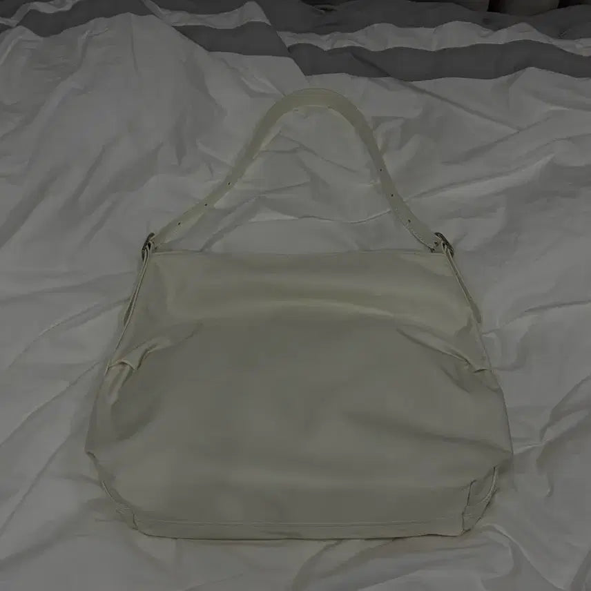 [BUNJANG] Remember Jane Balloon Bag Seashell (Ivory) / 리멤버제인 벌룬백 씨쉘(아이보리)