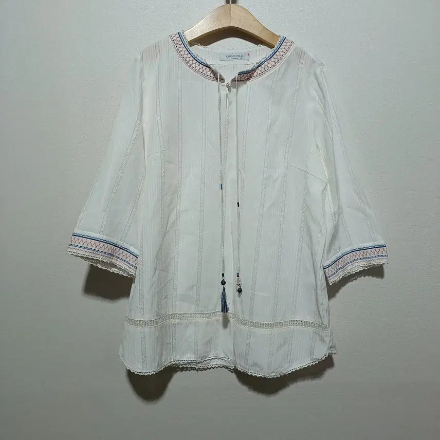 [BUNJANG] Crocodile Women's Ethnic Short Sleeve Shirt (Size 95) / 크로커다일 여성 애스닉 반팔 셔츠 95 (26A1663)