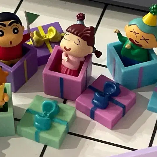 [BUNJANG] Crayon Shin-chan Party Figure Set - 4 Types (Shin-chan, Nene, Kazama, Bo) / 짱구 파티 피규어 짱구 선물 피규어 짱구 풍선 피규어 4종 세트 유리훈이철수