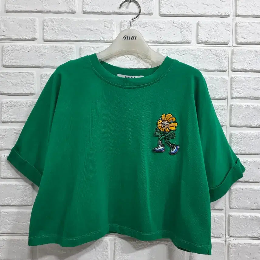 [BUNJANG] Juicy Judy 2022 Wide Crop Shirt / 2022년 쥬시 쥬디 와이드 크롭셔츠 90(55ㅡ77)