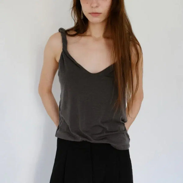 [BUNJANG] The L.U.N.E Twist Sleeveless Top / 더릴 lune twist sleeveless