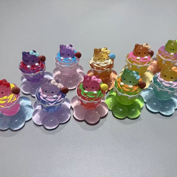 [BUNJANG] Sanrio Hello Kitty Cupcake Rotating Glow-in-the-Dark Figurine / 키티 컵케이크 야광+회전 꽃피규어