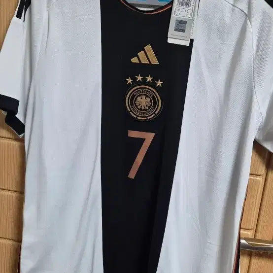 [BUNJANG] Germany National Football Team 2022 Adidas Jersey - Havertz XL / 하베르츠 2022 아디다스 독일 축구 국가대표팀 유니폼