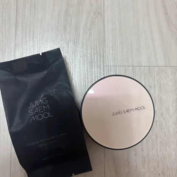 [BUNJANG] Jung Saem Mool Essential Skin Nuder Cushion SPF 50+ PA+++ (21) / 정샘물 쿠션