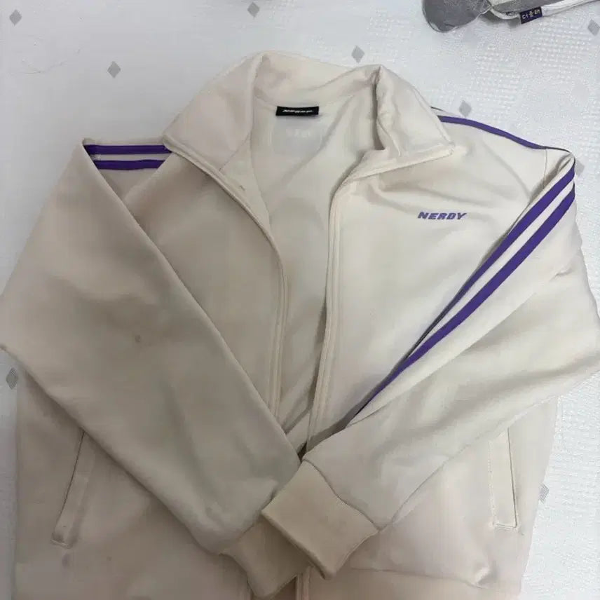 [BUNJANG] NERDY Track Jacket / 널디 저지