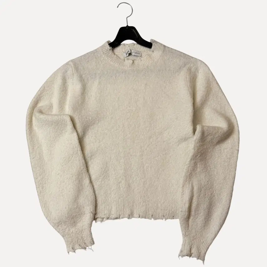 [BUNJANG] Zara Distressed Knit Sweater - Size S / 자라(Zara) 디스트로이드 니트 스웨터 S사이즈