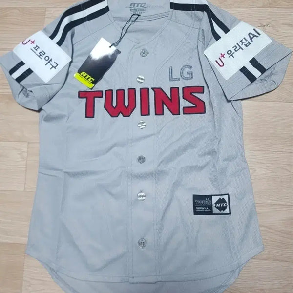 [BUNJANG] LG Twins 2018 Away Baseball Jersey Size 75 / LG트윈스 2018 원정유니폼 75