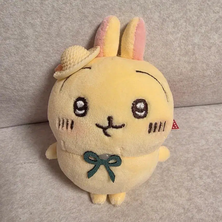 [BUNJANG] Cheekawa Usagi Picnic Keychain with Ribbon and Straw Hat / 새상품) 먼작귀 치이카와 피크닉 우사기 키링 하치와레 랏코 모몽가 샤샤 리본