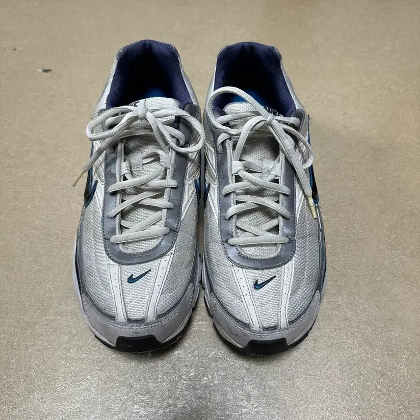 [BUNJANG] Nike Initiator Sneakers Size 270 / 나이키 이니시에이터 운동화 270