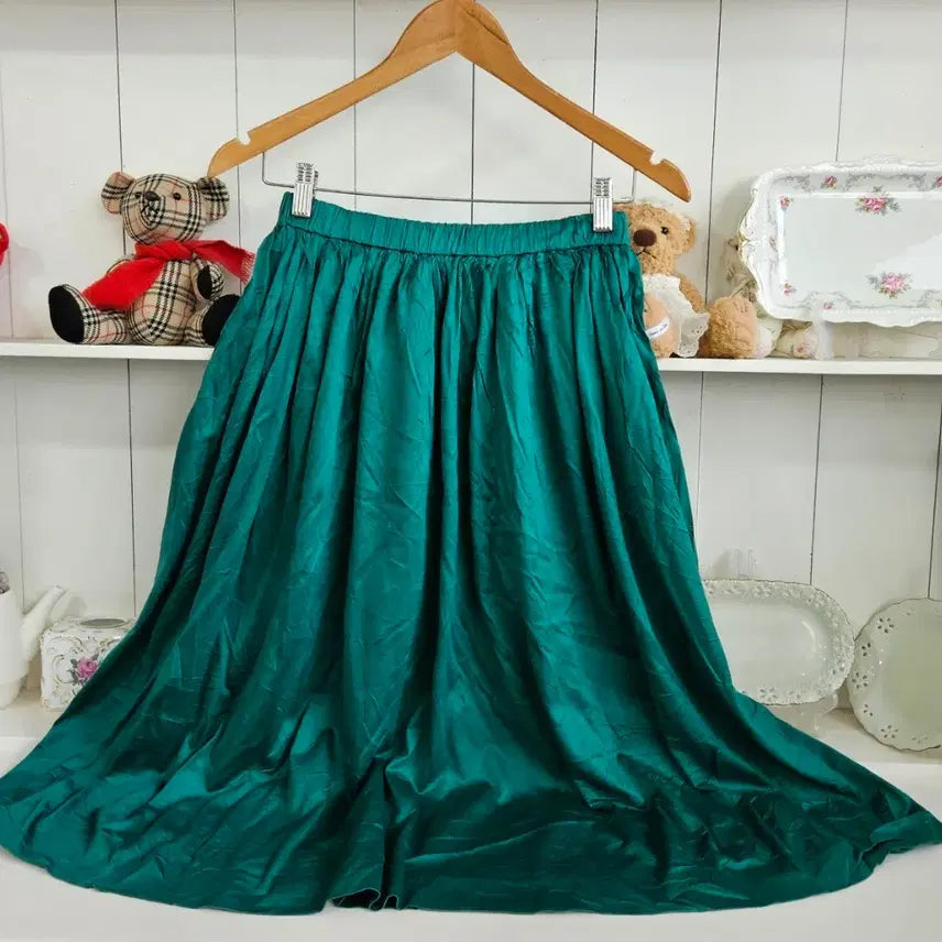 [BUNJANG] Yves Saint Laurent Emerald Green Flare Long Skirt / Yves Saint Laurent(입생로랑) 에메랄드 그린 플레어 롱스커트
