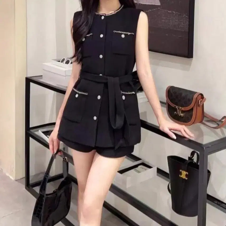 [BUNJANG] Sleeveless Gold Line Two-Piece Set / 수입의류) 민소매 골드라인 투피스 셋업