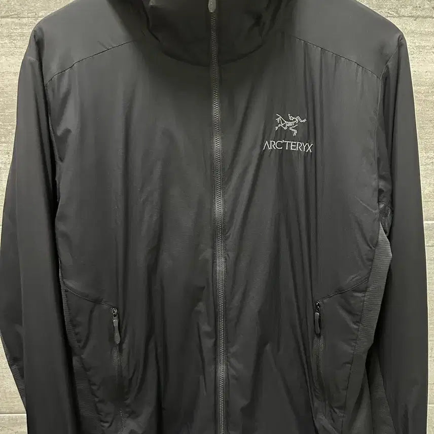 [BUNJANG] Arc'teryx Atom SL Hoodie Black - Size M / 아크테릭스 아톰 SL 후디