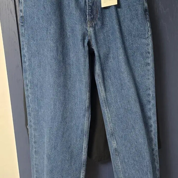 [BUNJANG] Uniqlo JW Anderson Straight Jeans Blue / (새상품)유니클로 jw앤더슨 스트레이트진 블루색상