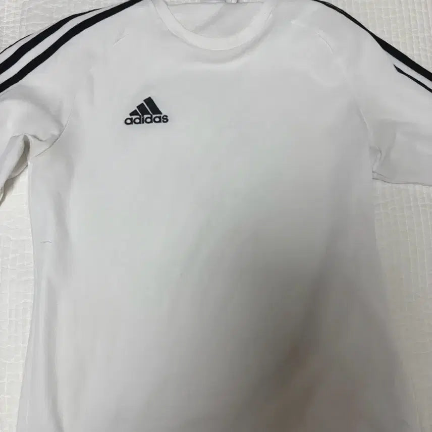 [BUNJANG] Adidas Short Sleeve T-Shirt White / 아디다스 반팔 티셔츠 흰색