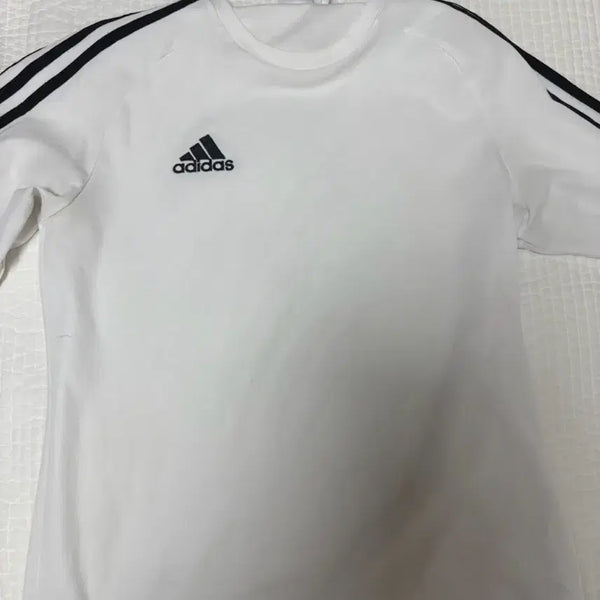 [BUNJANG] Adidas Short Sleeve T-Shirt White / 아디다스 반팔 티셔츠 흰색
