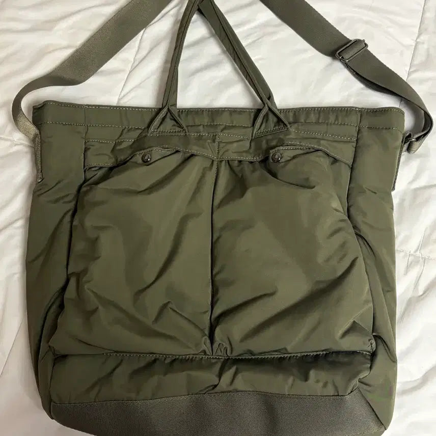 [BUNJANG] Uniqlo 2-Way Utility Shoulder Bag Khaki / 유니클로 2WAY 유틸리티 숄더백 카키
