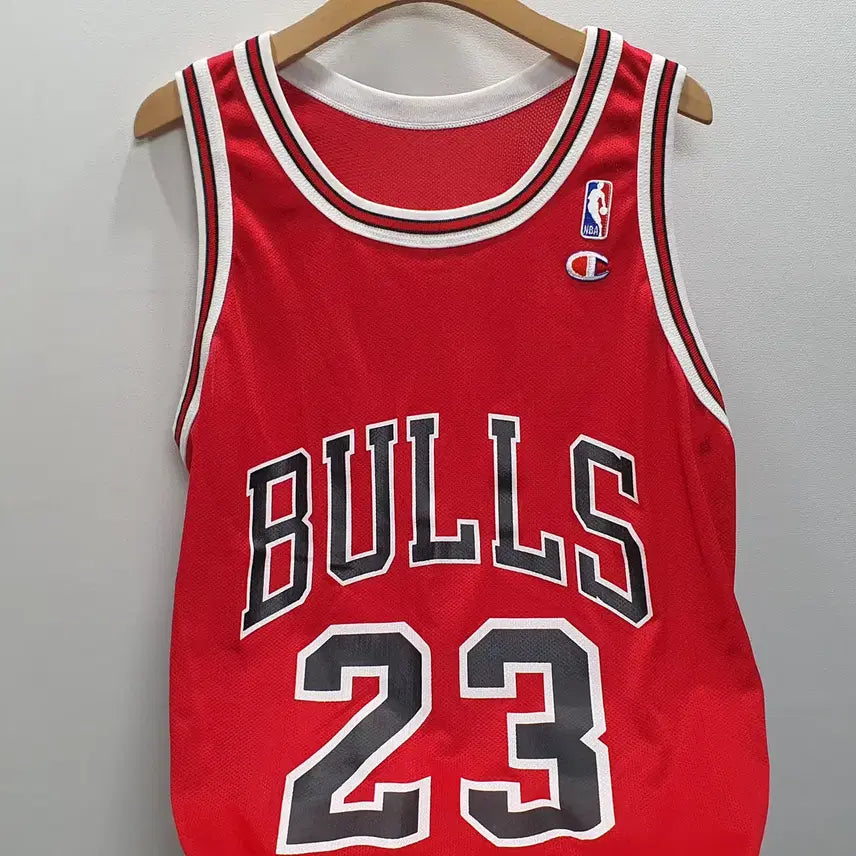 [BUNJANG] Champion Chicago Bulls Michael Jordan Jersey / 챔피언 시카고불스 마이클조던 유니폼 95정도 (가로55 세로77)