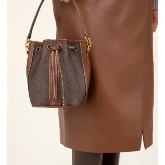 [BUNJANG] Bally Original Bucket Bag Brown / 발리 정품 버킷백 브라운