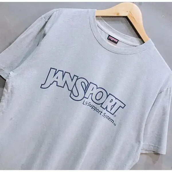[BUNJANG] JanSport Big Logo Short-Sleeved T-shirt / 잔스포츠 빅로고 반팔 티셔츠 (공용F)