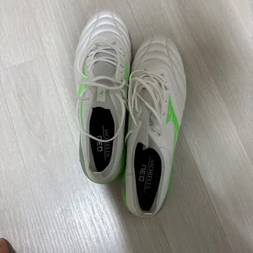 [BUNJANG] Mizuno Soccer Cleats Size 285 / 미즈노 축구화 사이즈 285