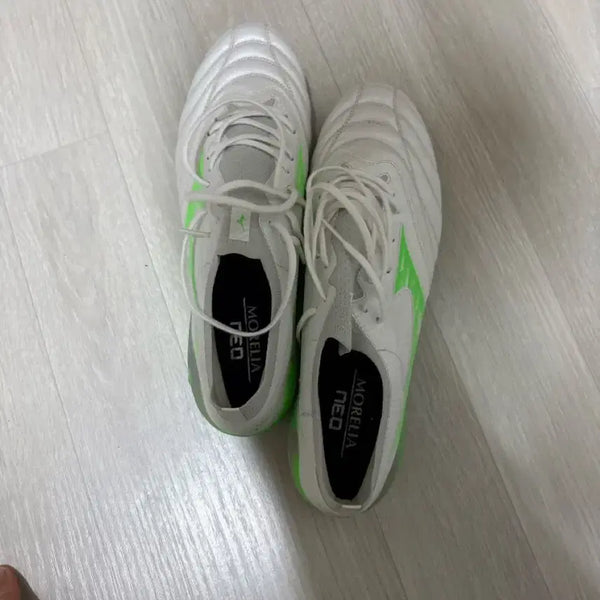 [BUNJANG] Mizuno Soccer Cleats Size 285 / 미즈노 축구화 사이즈 285