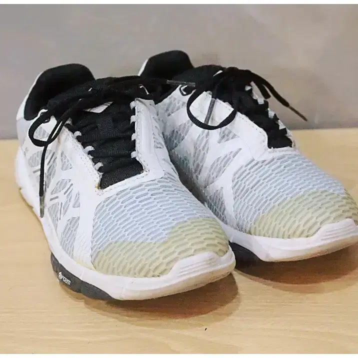[BUNJANG] Descente A1 Flex Intense Training Shoes (245mm) / 데상트 A1 플렉스 인텐스 트레이닝 슈즈 (245mm)