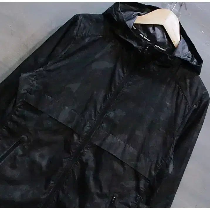 [BUNJANG] Nike Shield Ghost Camouflage Windbreaker Jacket (Men's M/95) / 나이키 쉴드 고스트 카모플라쥬 바람막이 자켓 (남성M/95)