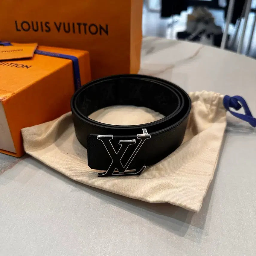 [BUNJANG] Louis Vuitton Initial Tigra Reversible Belt / 루이비통 이니셜 타이가 리버시블 벨트
