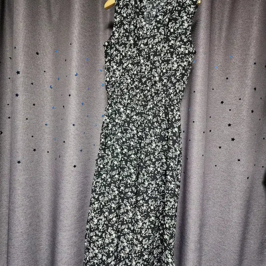 [BUNJANG] Uniqlo Floral Sleeveless Maxi Long Dress / 유니클로 플로럴 민소매 맥시 롱원피스-66