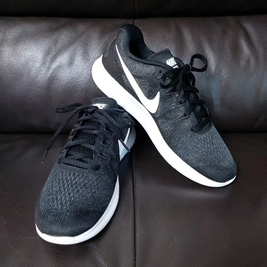 [BUNJANG] Nike Women's Free Run Black Dark Grey (240mm) / 나이키 우먼스 프리런 블랙 다크그레이 (240mm)