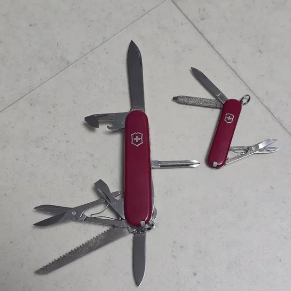 [BUNJANG] Victorinox Multi-tool & Mini Tool Bundle (Small Blade Tip Slightly Bent) / 빅토리녹스 멀티툴 (작은칼끝살짝휨) 과 미니툴 일괄