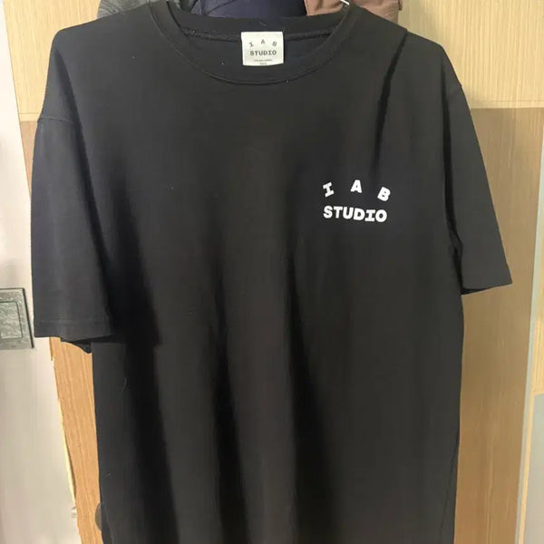 [BUNJANG] IAB STUDIO Short Sleeve T-Shirt Black / IAB STUDIO 아이앱스튜디오 반팔 티셔츠 블랙
