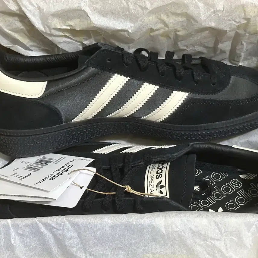 [BUNJANG] Adidas Handball Spezial Black/Wonder White / 새상품/아디다스 핸드볼 스페지알 - 블랙:원더화이트
