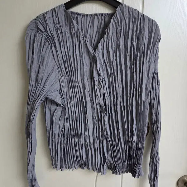 [BUNJANG] Pleats Mi Pleats Wrinkle Blouse Gray / 플리츠미 플리츠 2024 주름 블라우스 그레이