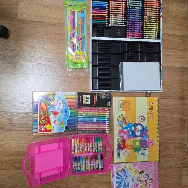 [BUNJANG] Children's Art Supplies Set with Character Design / 어린이 미술용품 세트