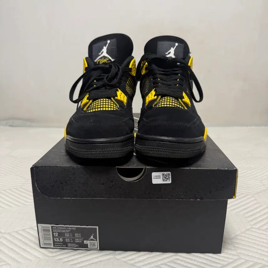 [BUNJANG] Nike Air Jordan 4 Retro Thunder Size 300 / 나이키 에어조던4 썬더