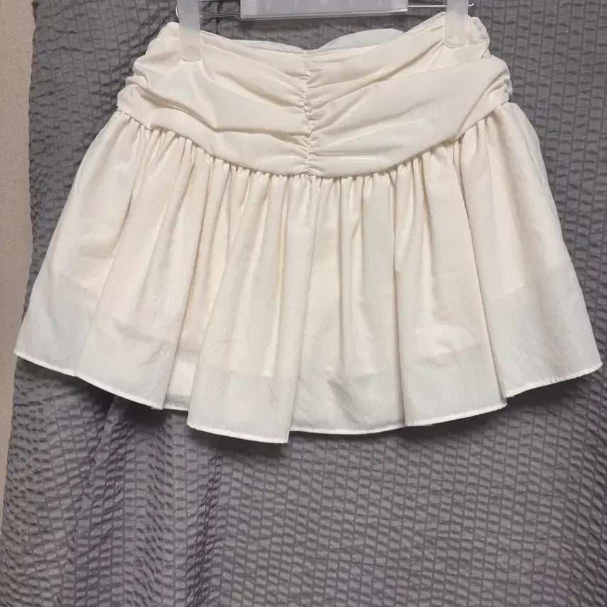 [BUNJANG] Without Summer Sorbet Shirring Mini Skirt Ivory / 위드아웃썸머 sorbet shirring 스커트 아이보리