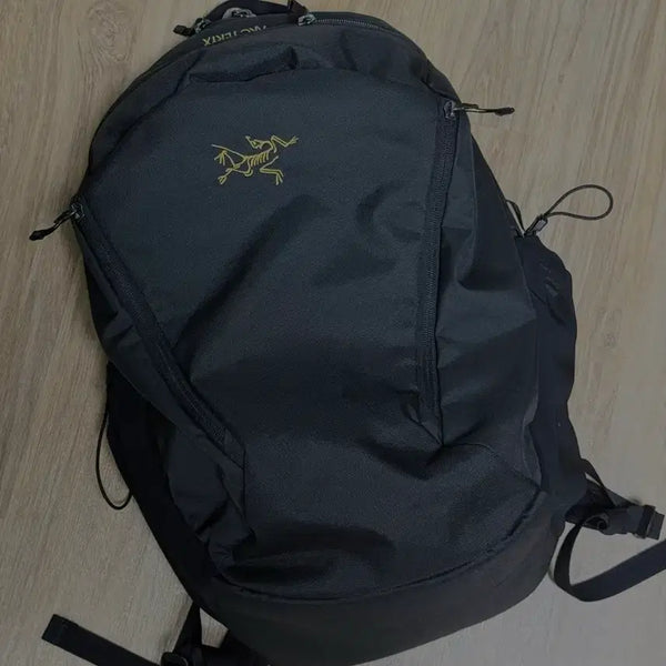 [BUNJANG] Arc'teryx Mantis 26 Backpack Black / 아크테릭스 멘티스 26 백팩 블랙