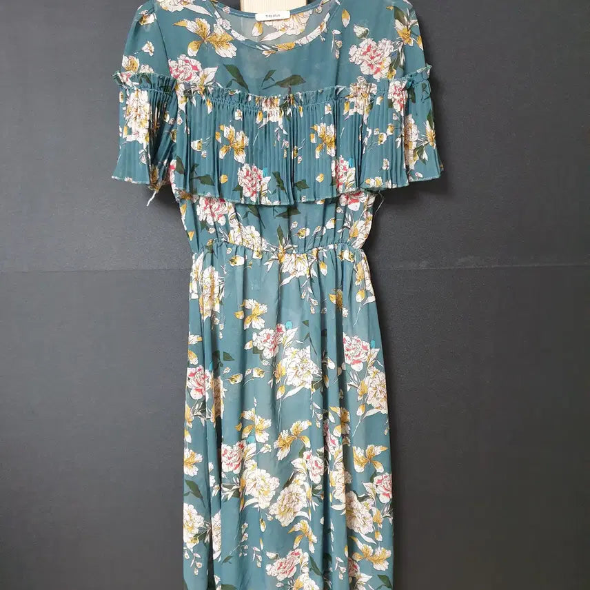[BUNJANG] Envy Pleated Sleeve Waistband Resort Long Dress / 진짜만원 엔바이 플리츠소매 허리밴딩 휴양지 롱원피스