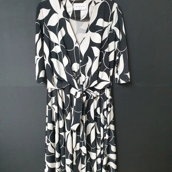 [BUNJANG] Front Tie Long Dress - White/Black / 진짜만원 님프 앞묶음 롱원피스 휴양지룩 스판 화이트블랙 밴딩