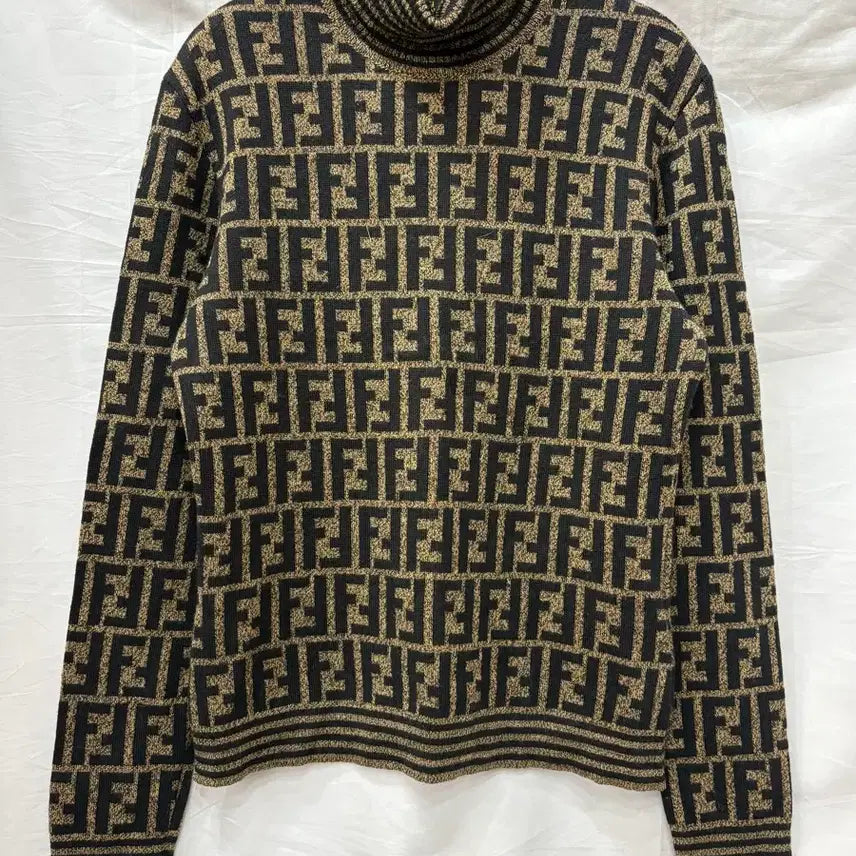 [BUNJANG] Fendi Zucca Logo Turtleneck Knit - Size 42 (55-66) / 정품) 펜디 주카 로고 터틀넥 니트 42/55~66사이즈