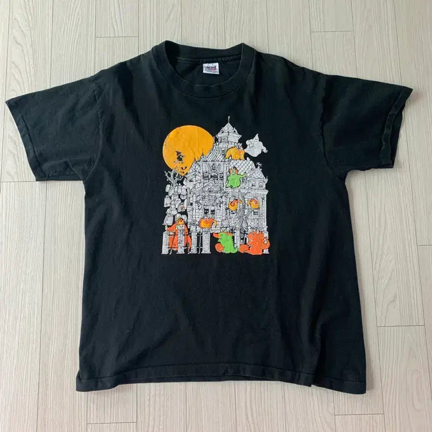 [BUNJANG] Anvil Ghost House Graphic T-Shirt (USA) 90s / 앤빌 고스트하우스 반팔티 (USA) 90s