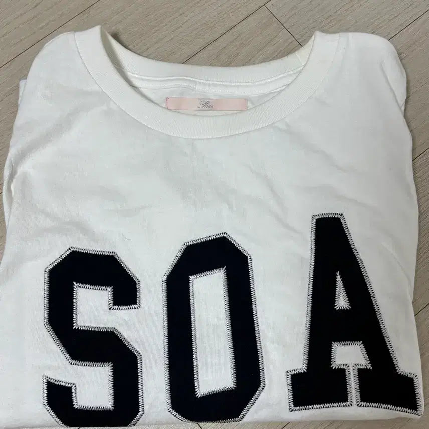 [BUNJANG] USOP Patch Logo T-Shirt (Ivory) / 유솝 패치 로고 티셔츠 (아이보리)