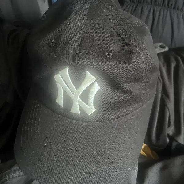 [BUNJANG] MLB Q Fit Unstructured Ball Cap NY (Black) / MLB Q핏 언스트럭쳐 볼캡 NY (Black) 카리나 볼캡 대두볼캡