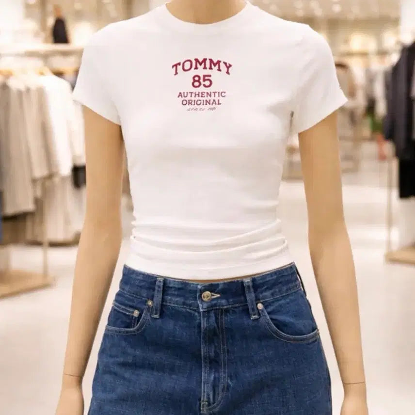 [BUNJANG] Tommy Jeans Slim Fit 90s Logo Ribbed Short Sleeve T-Shirt (S) / 타미진 슬림핏 90S 로고 골지 립 반팔(S)