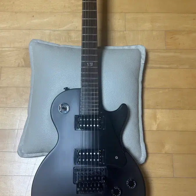 [BUNJANG] Epiphone Gothic Floyd Rose Electric Guitar / 에피폰 고딕 플로이즈로드