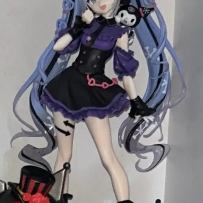 [BUNJANG] Kuromi Snow Miku Figure / 쿠로미 스노우 미쿠 피규어