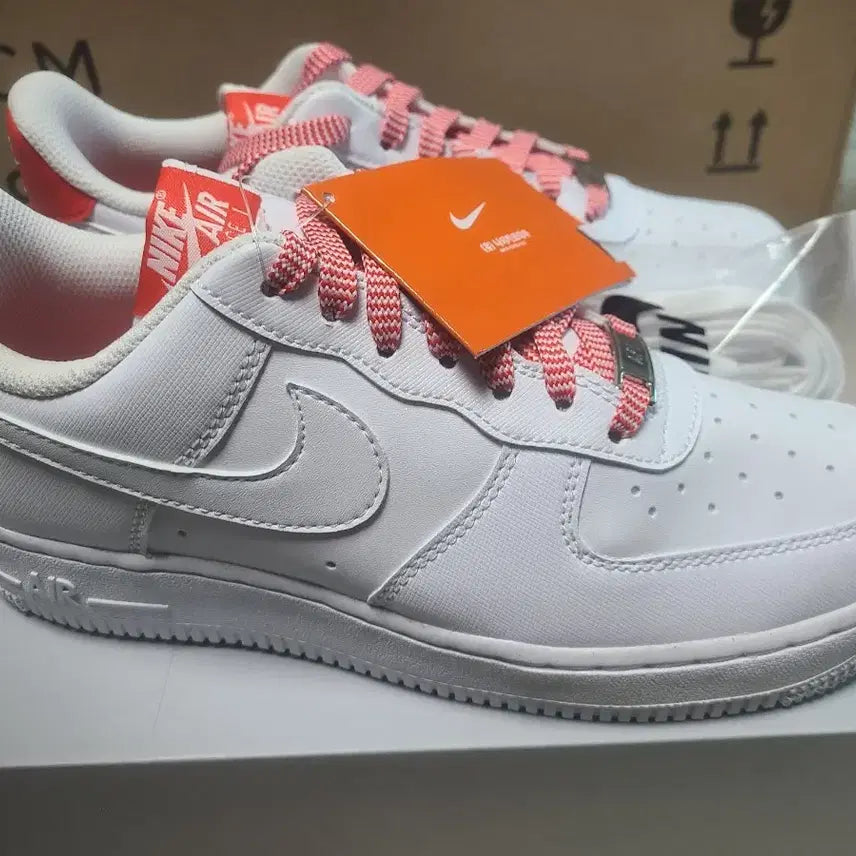 [BUNJANG] Nike Air Force 1 '07 W Sneakers / 나이키 운동화 에어 포스 1 07 W - 화이트 판매합니다